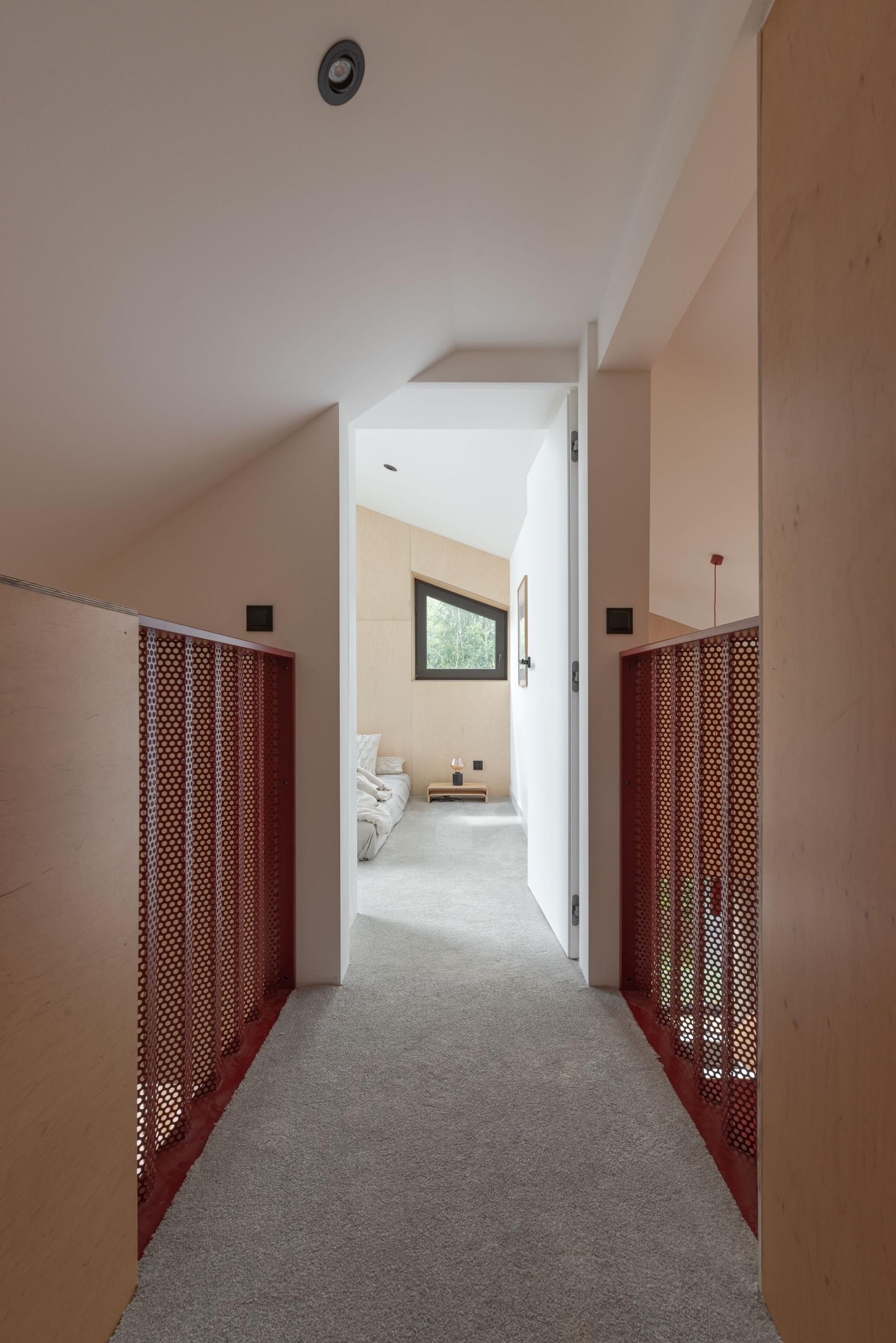 Grid image 3